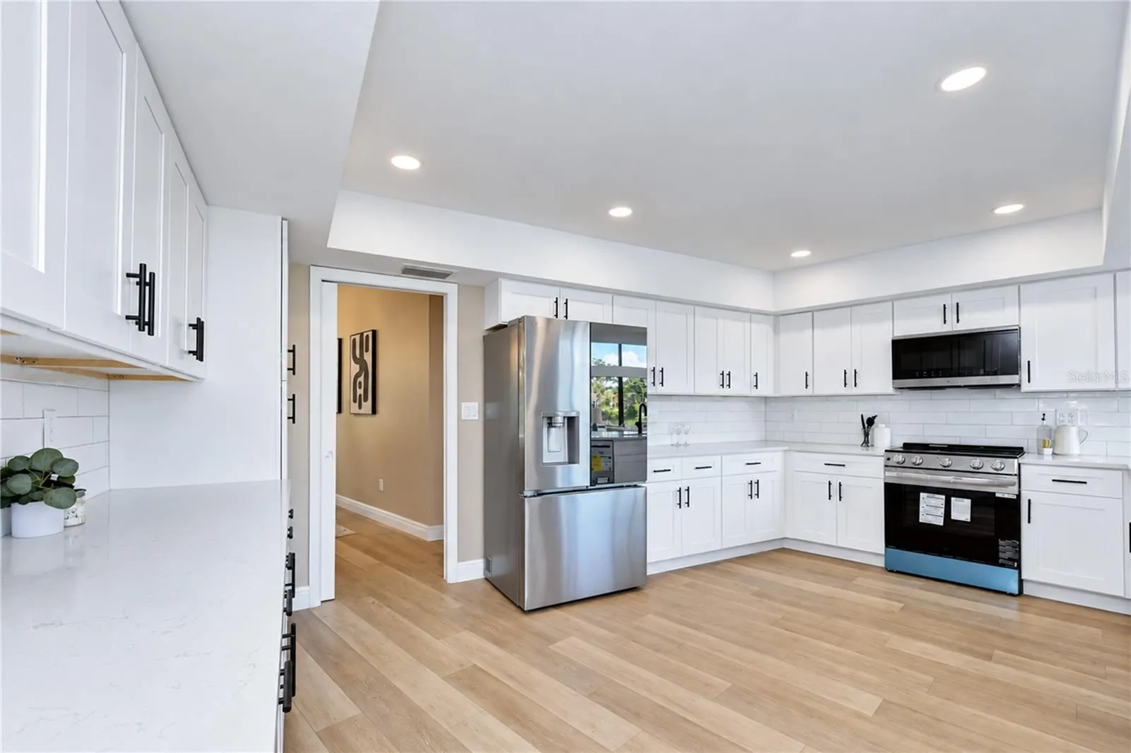 Kitchen - NEW LG Appliances