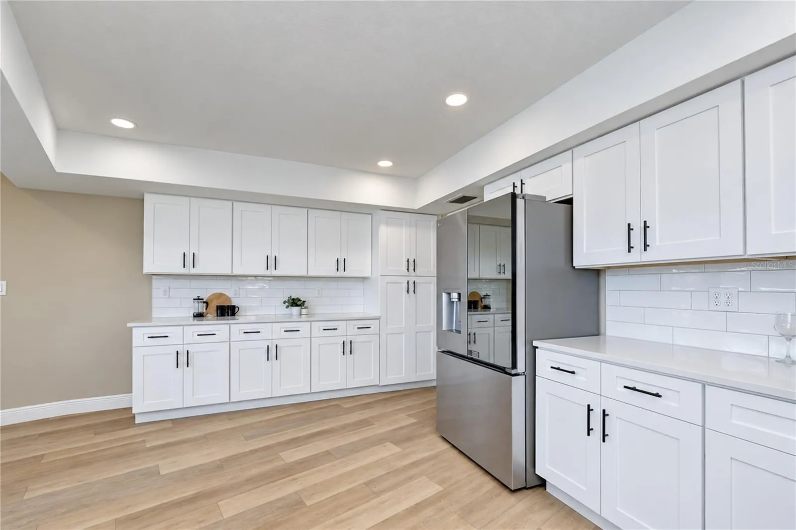 Kitchen - Buffet Server