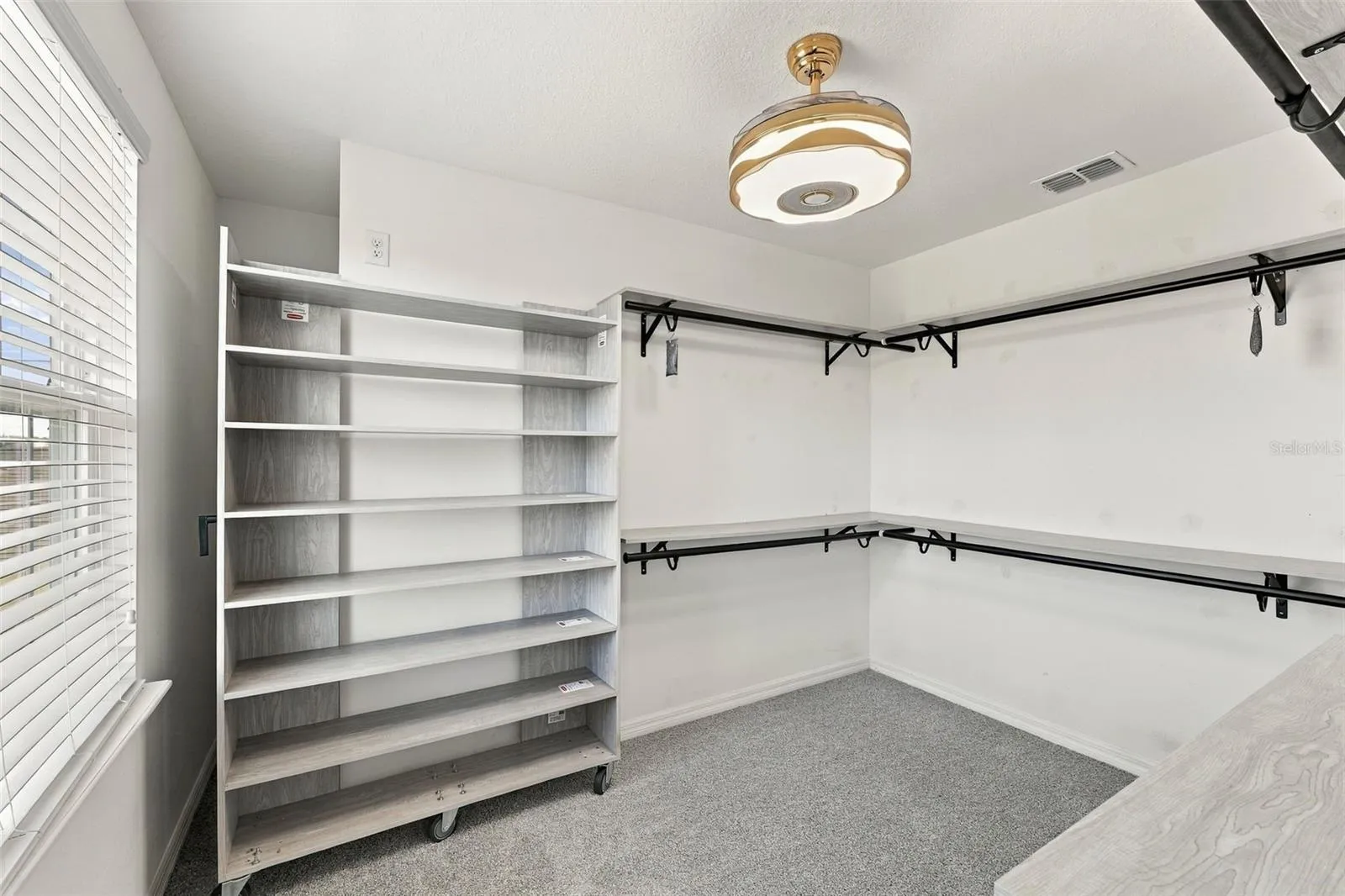 Walk-in closet