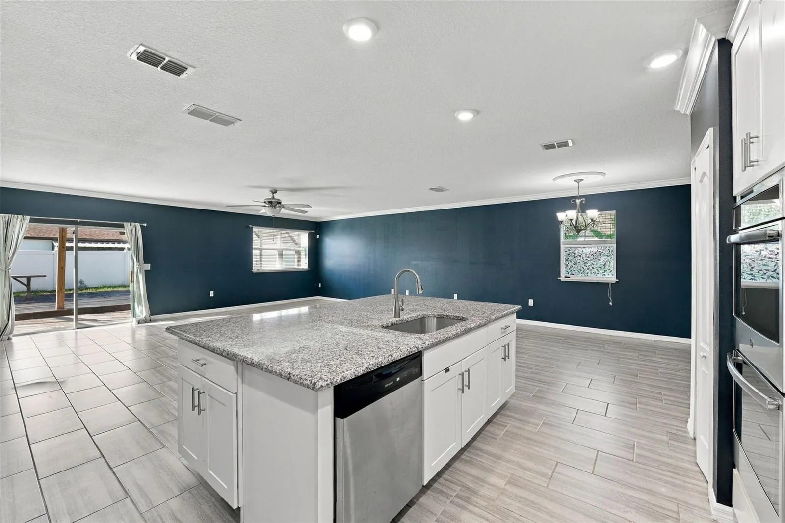 Kitchen/Living Room