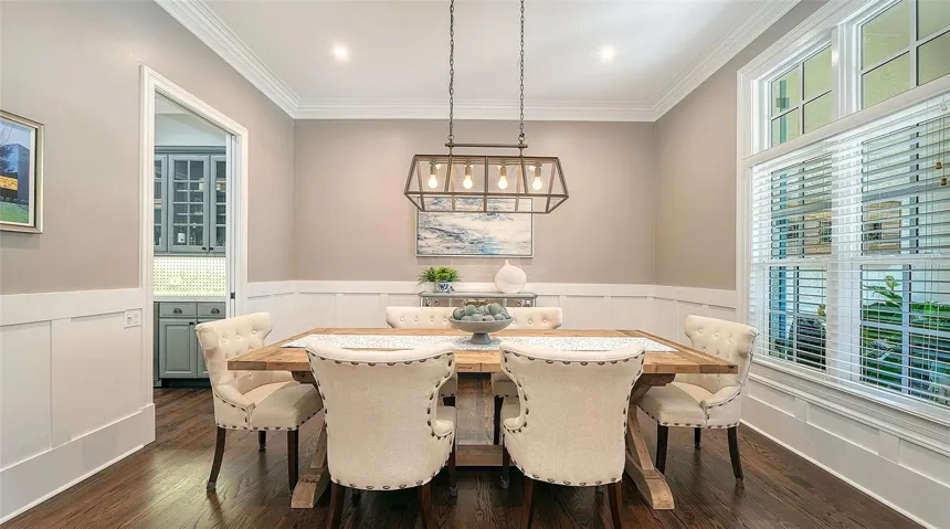 Formal dining