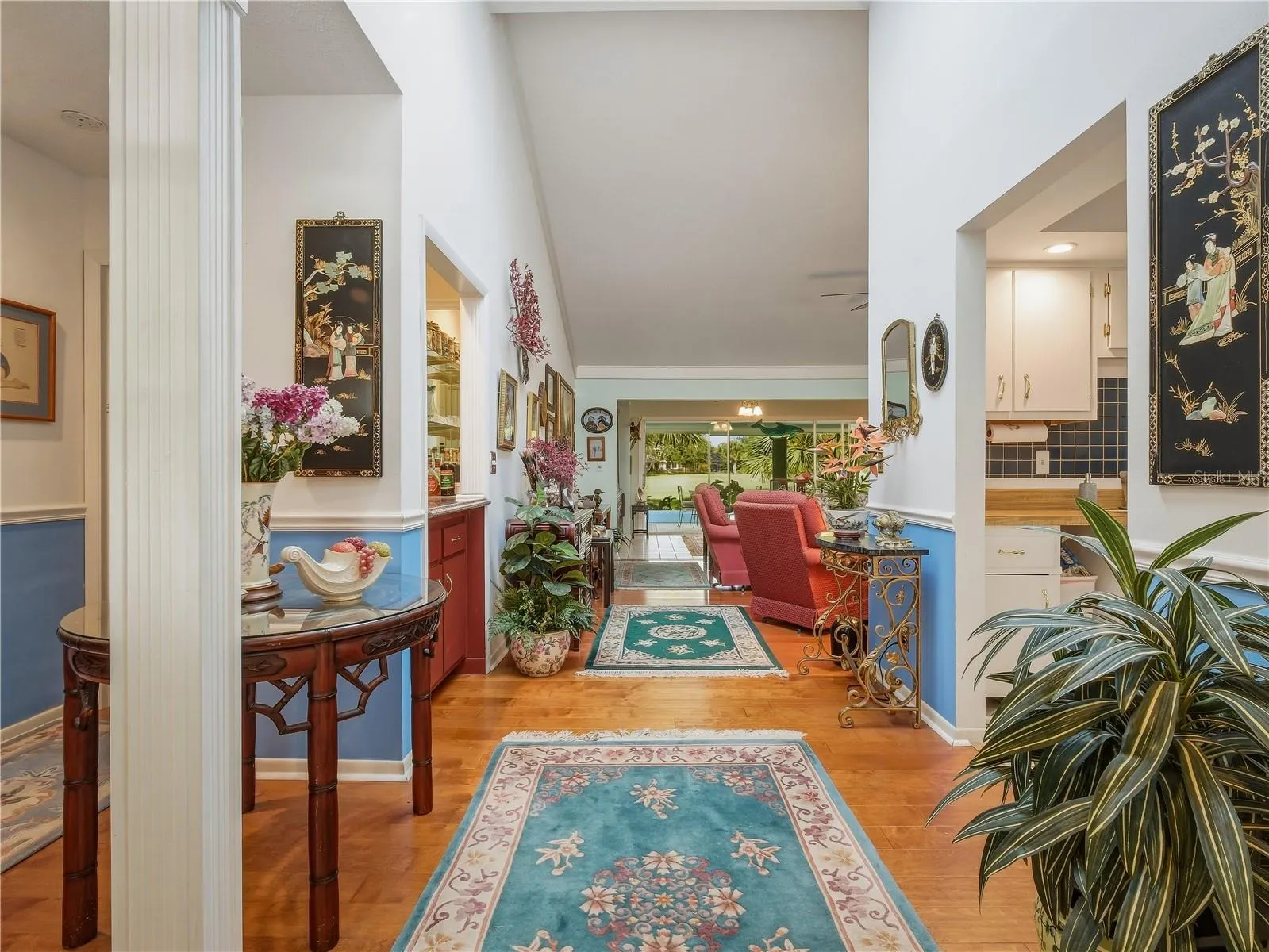 Entranceway View 2