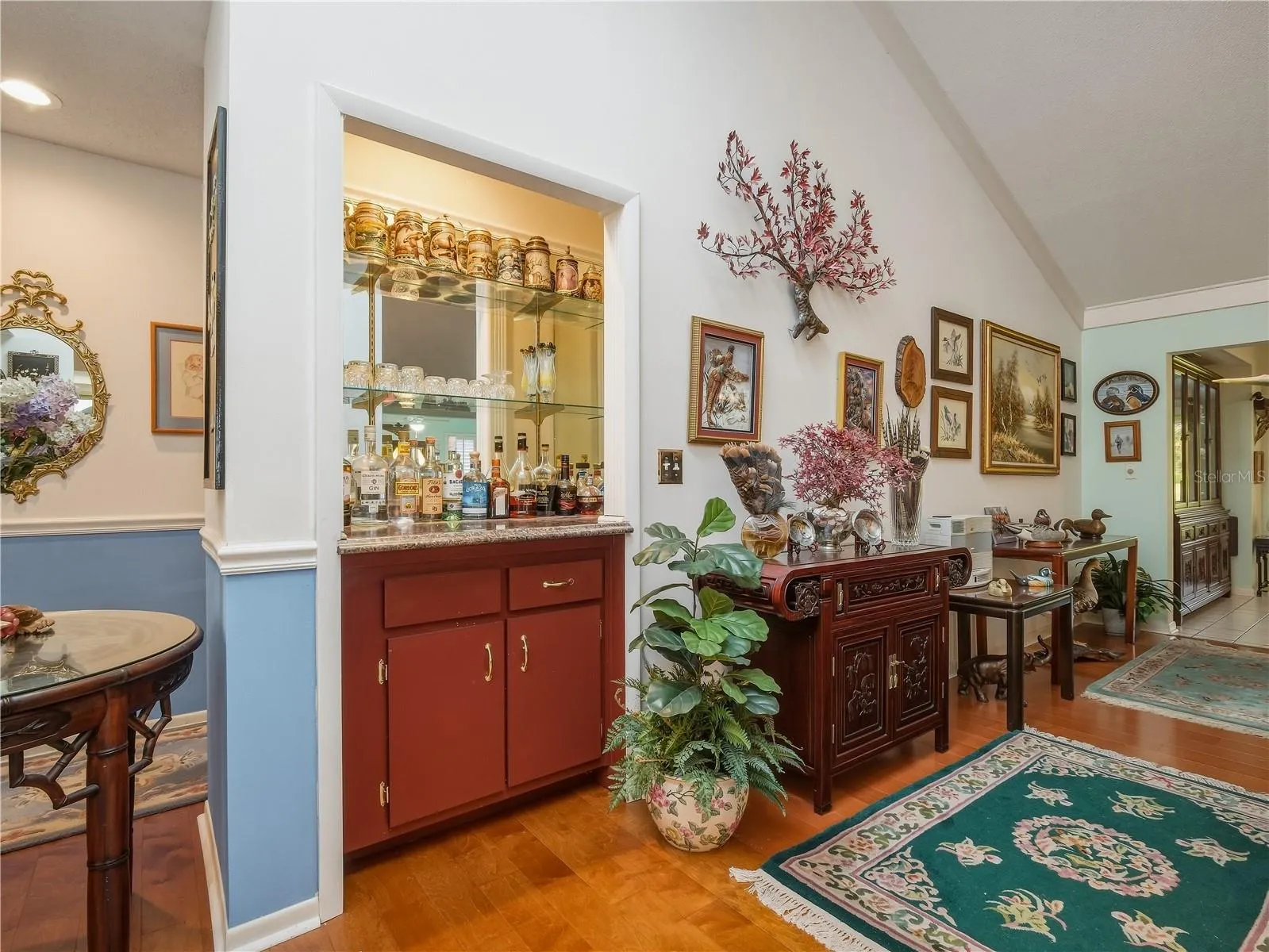 Living Room Bar