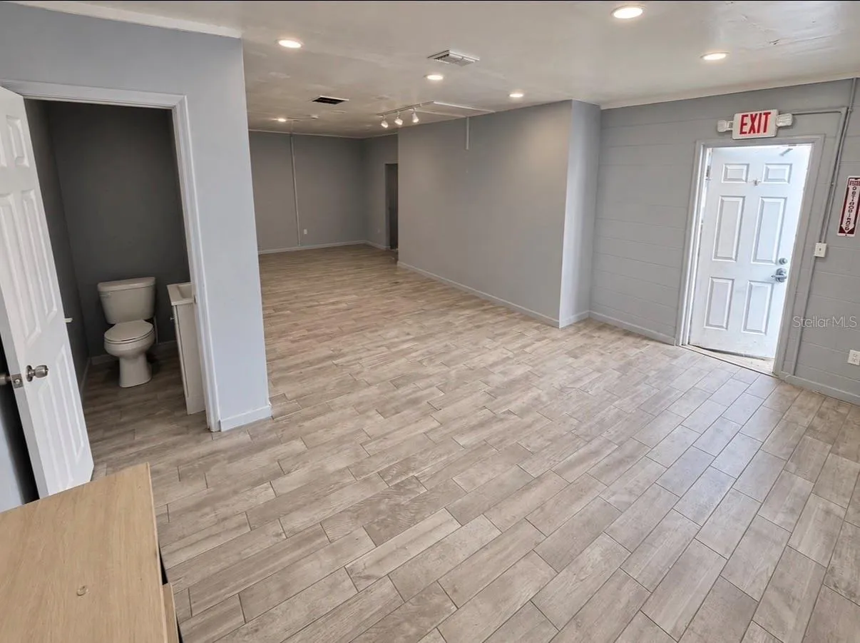 Office 3, half-bath, and exterior entrance.