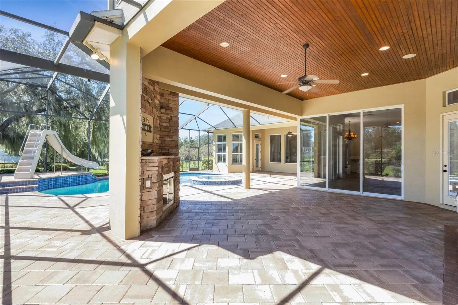 And don't forget to check out the wood accents to the ceilings in this area.