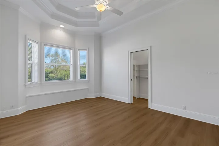 Did you know there are a total of 6 BEDROOMS and 4.5 BATHROOMS in this home!!!