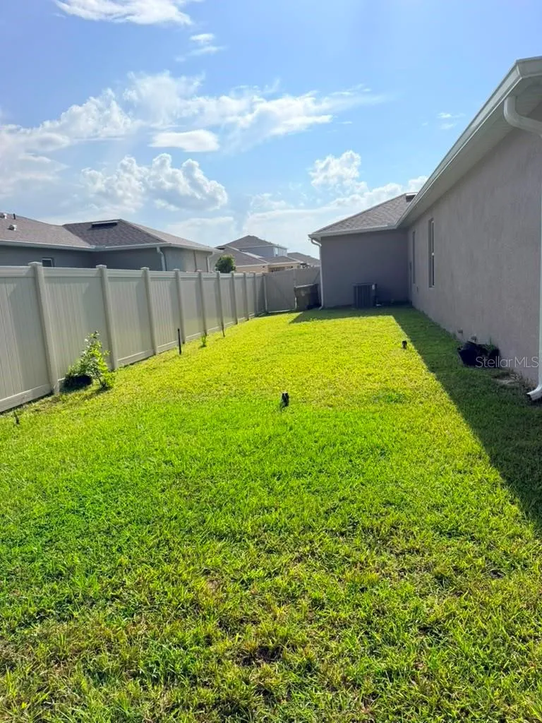 side yard
