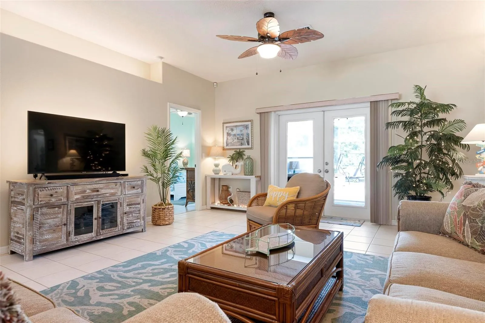 Split floor plan, Primary on the left and guest bedrooms on right.