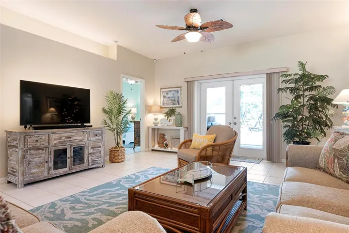 Split floor plan, Primary on the left and guest bedrooms on right.