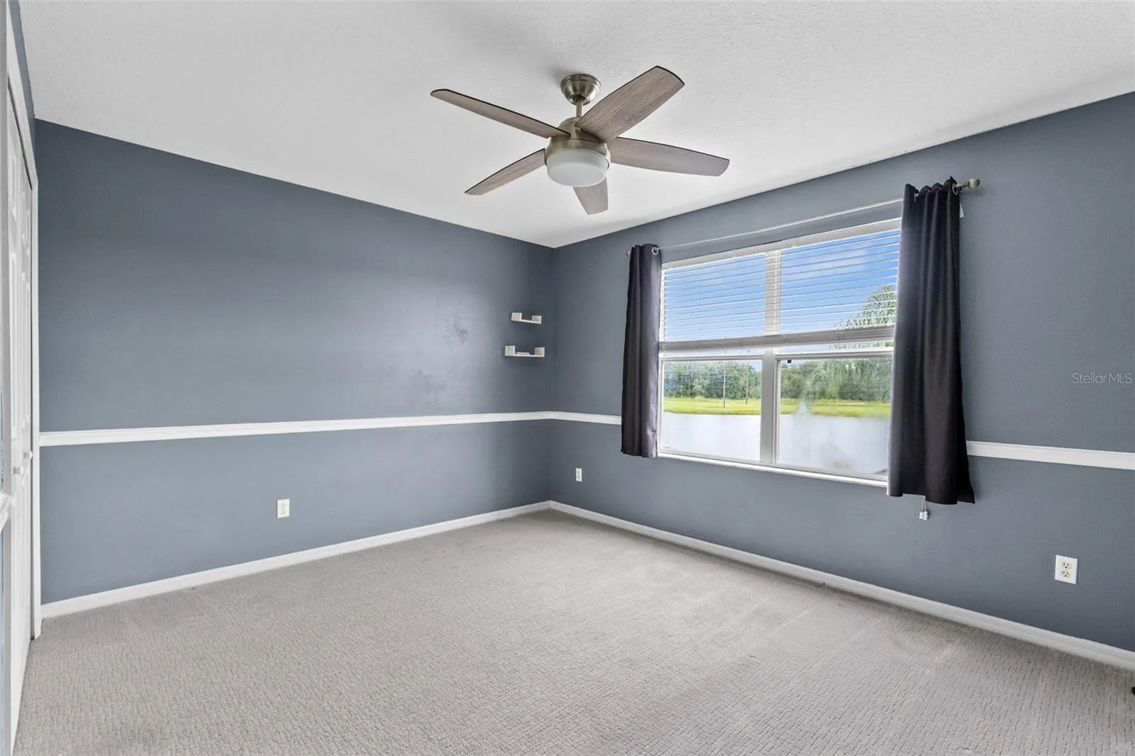Guest bedroom