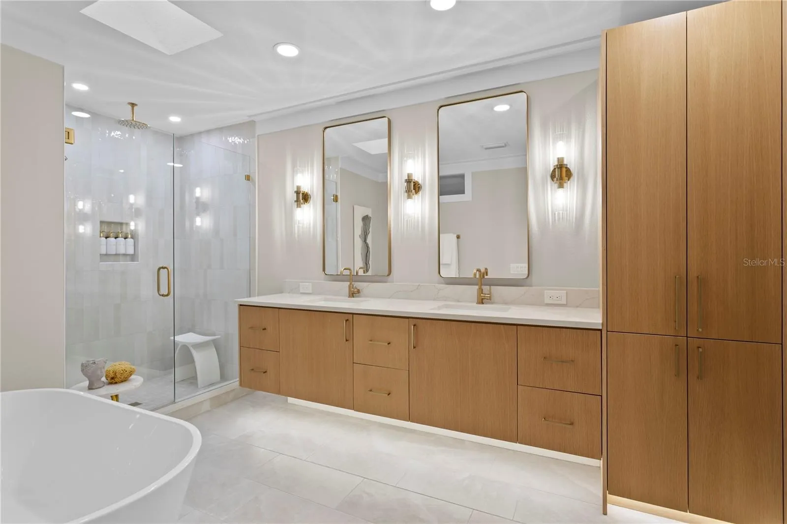 Primary bath