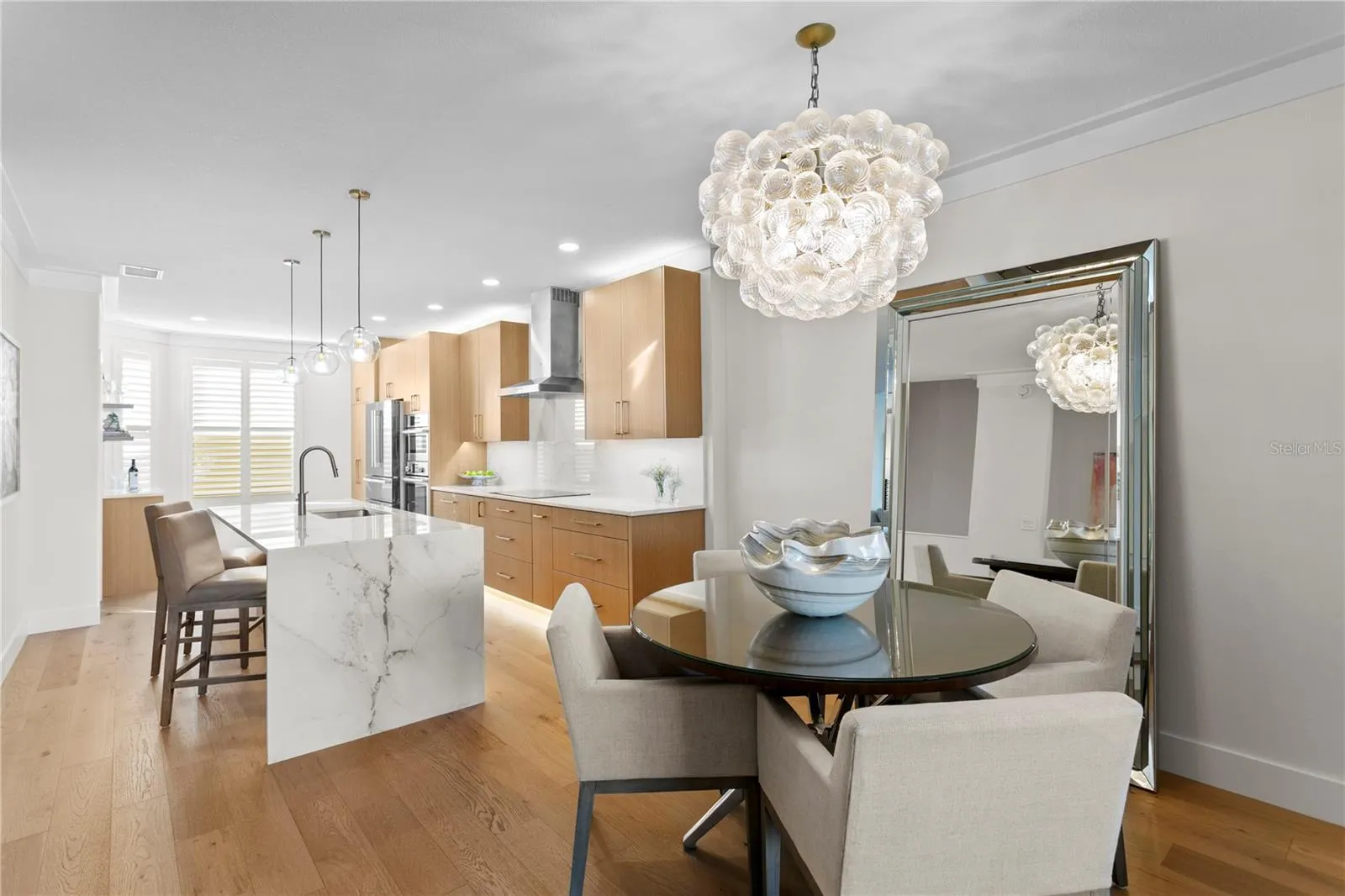 Kitchen &amp; Dining area