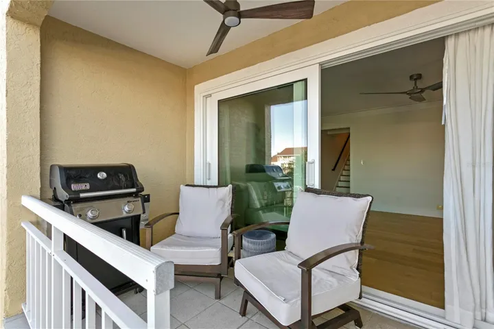 Ground level easy access to dock