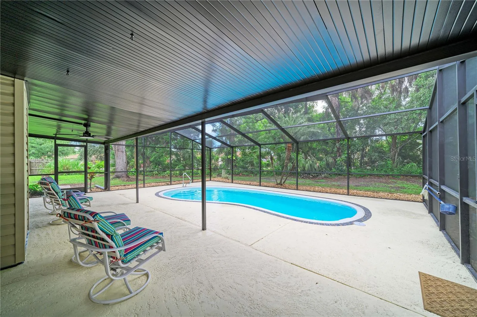 Pool Lanai