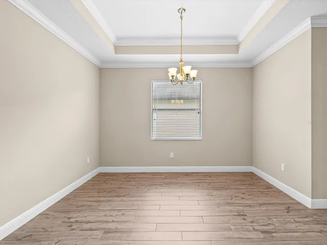 Formal dinning room
