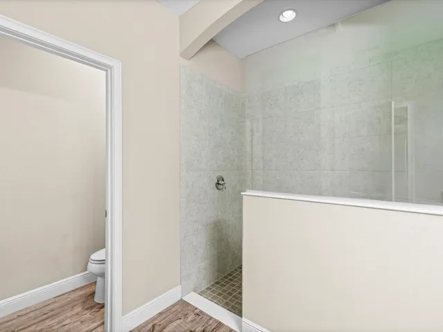 Primary shower