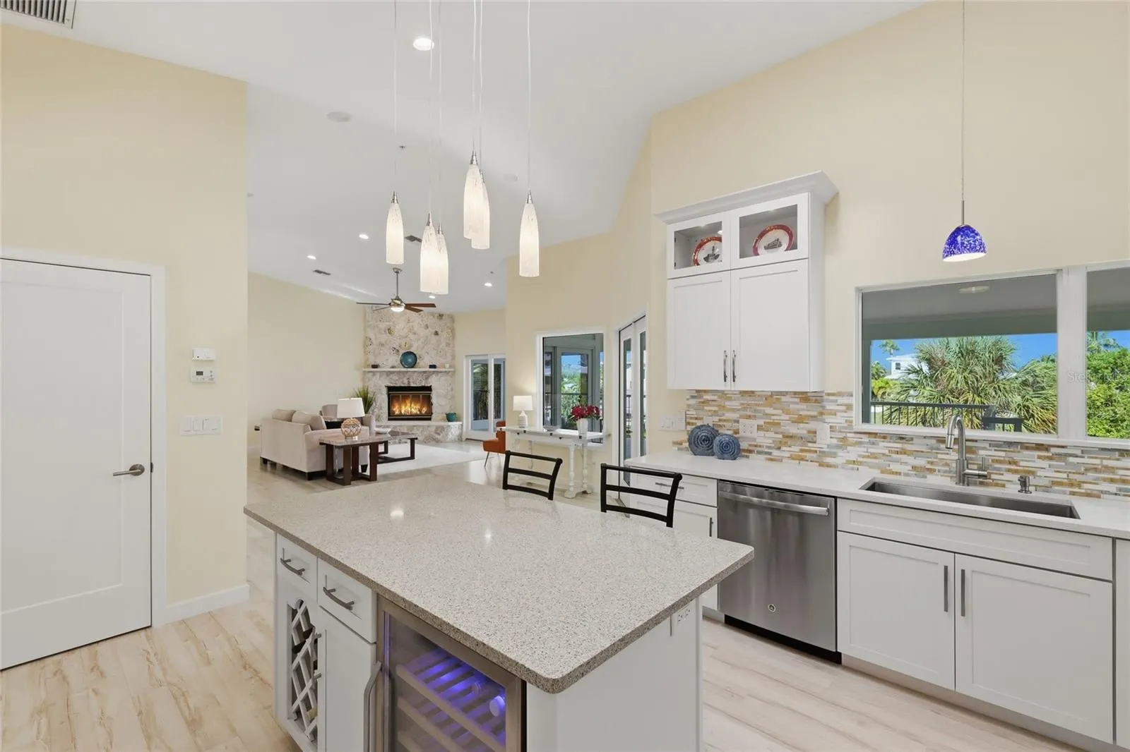 Quartz Counters.