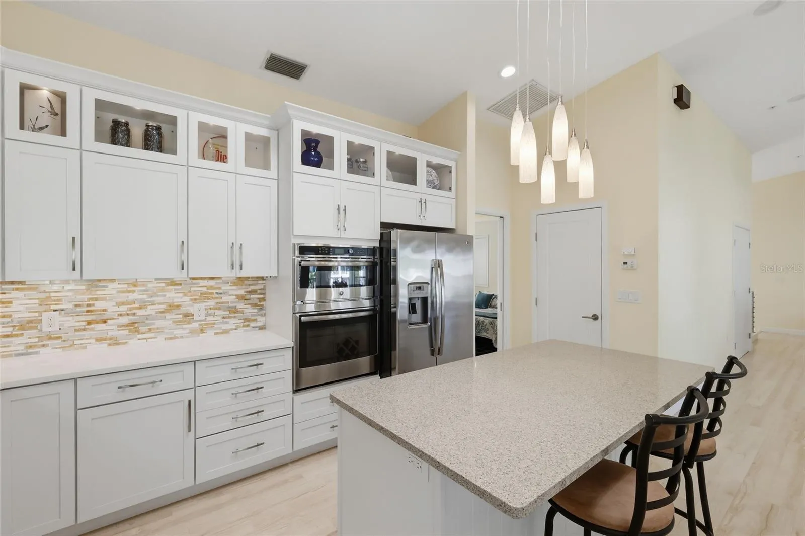 Built-In Double Oven.