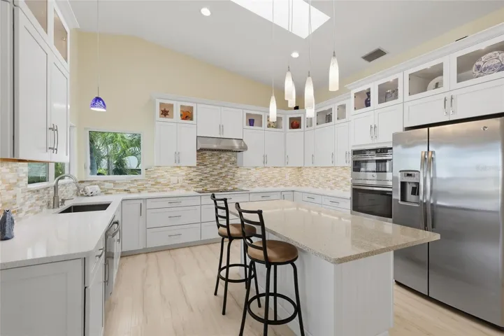 Center Island Kitchen.