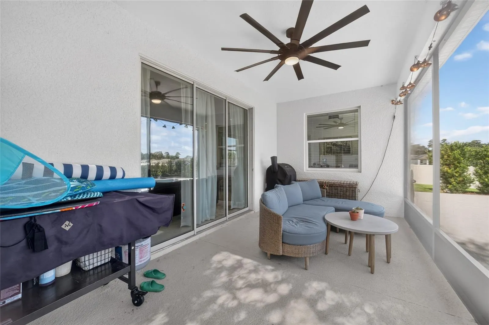 screened in back porch