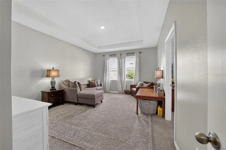 extra living space by en suite bedroom and bath