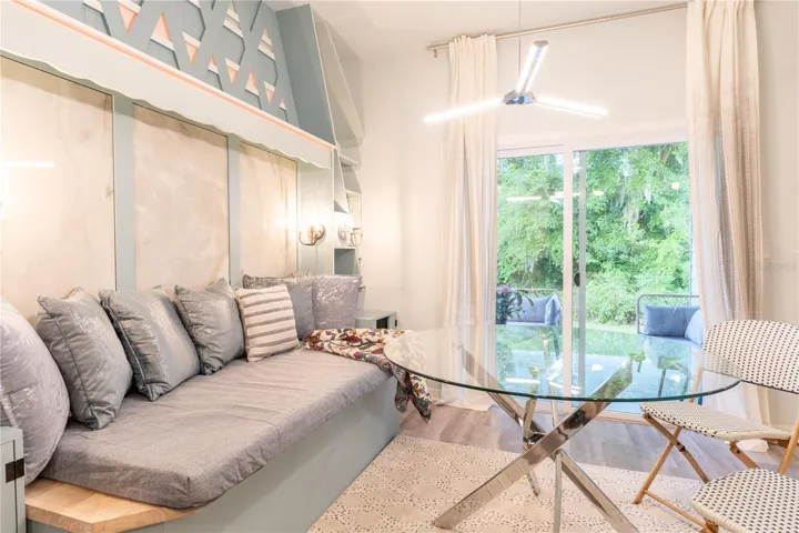Breakfast nook