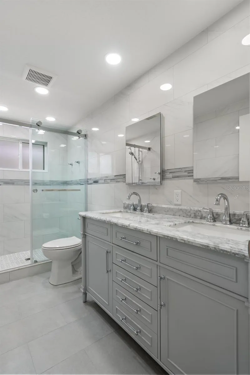 BRAND NEW Primary bath