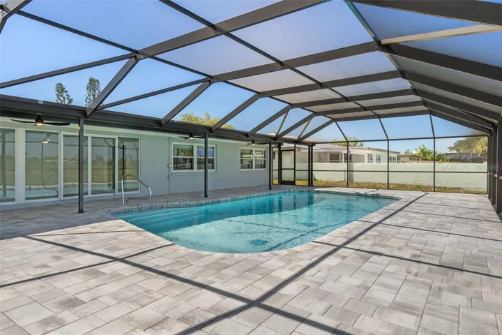 Salt water pool, newly refinished, NEW pavers, NEW fans