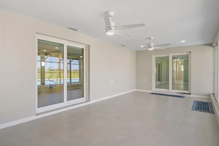 Florida room with access to pool- NEW SLIDERS INTO HOUSE