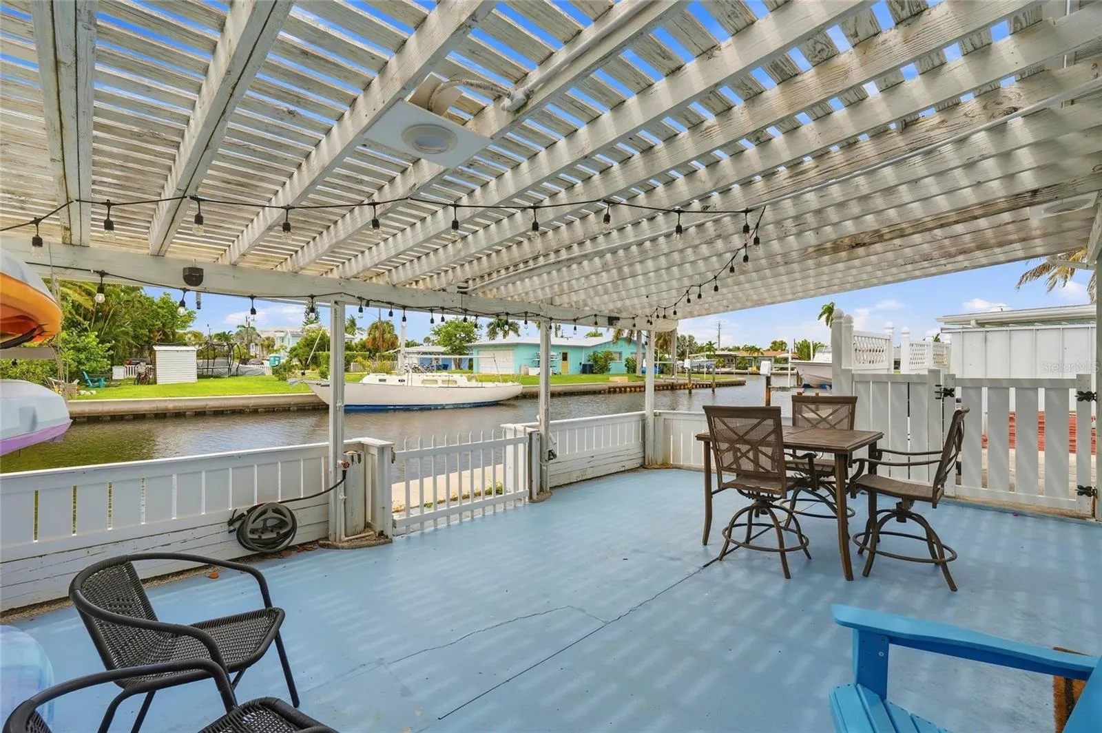 PRIVATE PATIO