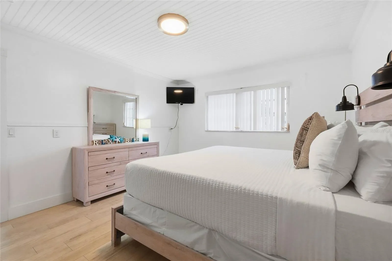 2nd bedroom suite with private bathroom