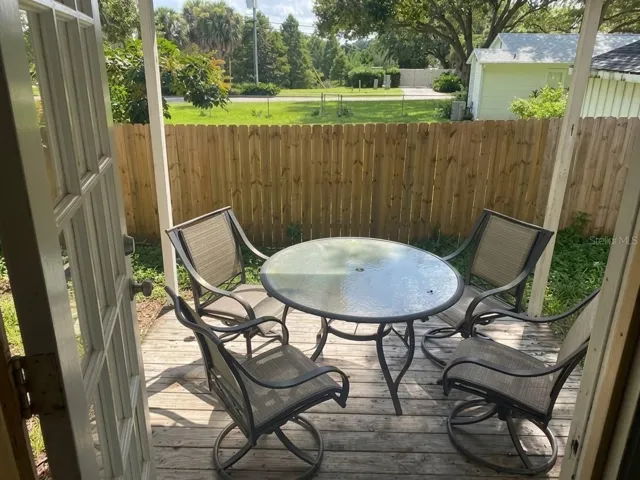 Front Unit-Back Lanai