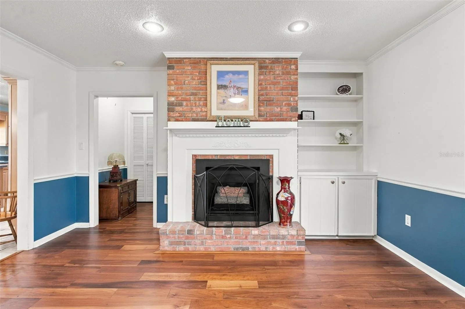 Living room with gas fireplace