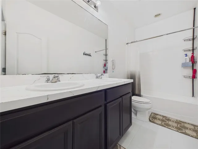 Bathroom 3 second floor
