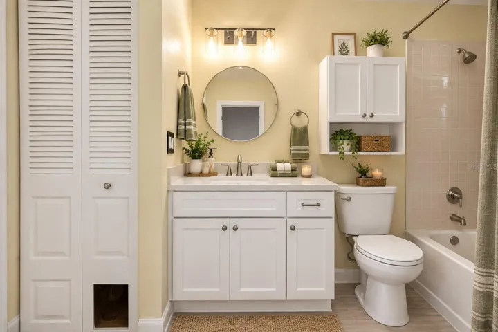 BATHROOM 2 VIRTUAL STAGE