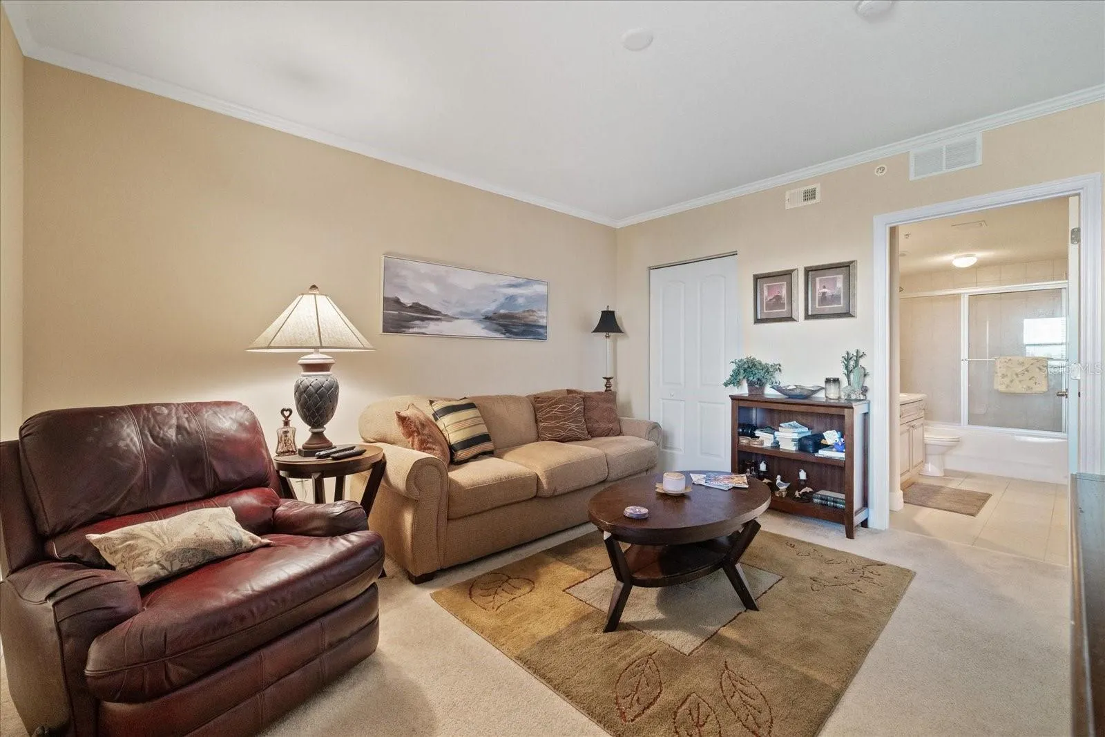 2nd bedroom near 2nd bathroom