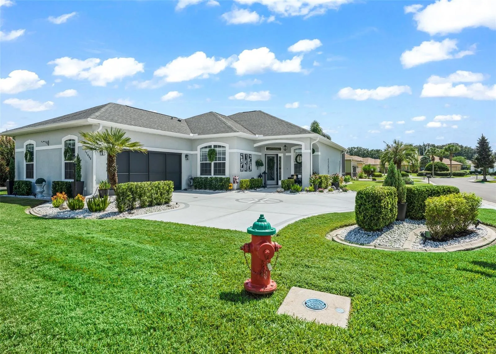 3/2 Kingsley w/Tremendous curb appeal