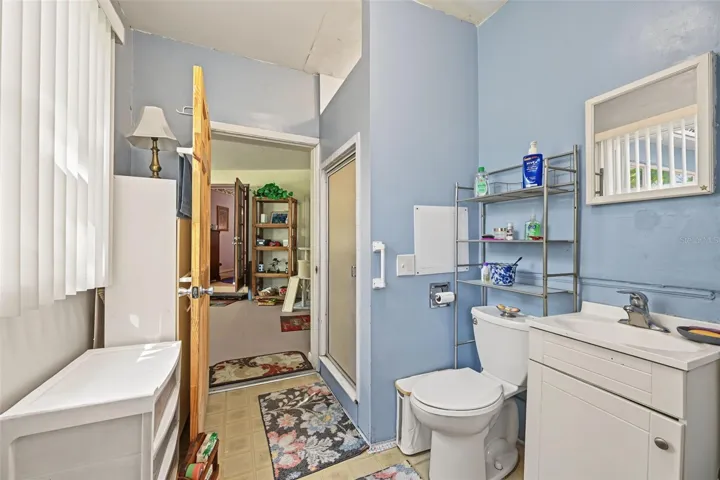2nd Bathroom &amp; Laundry