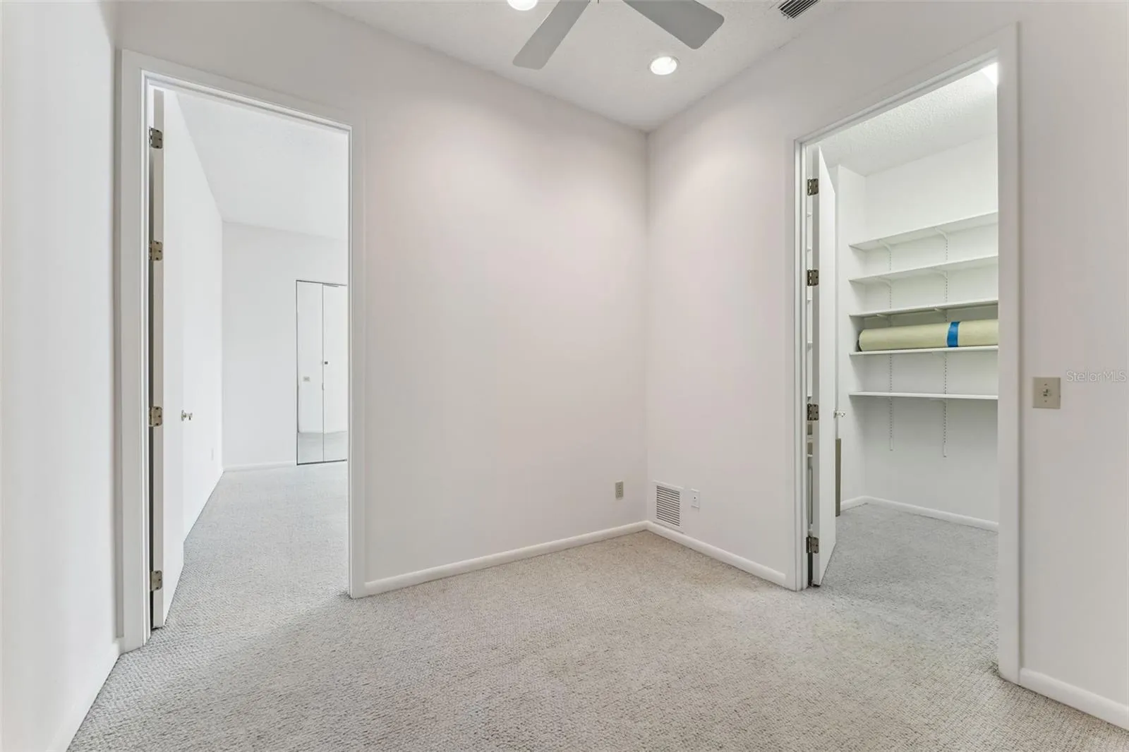 Upstair bonus room and huge walk in closet