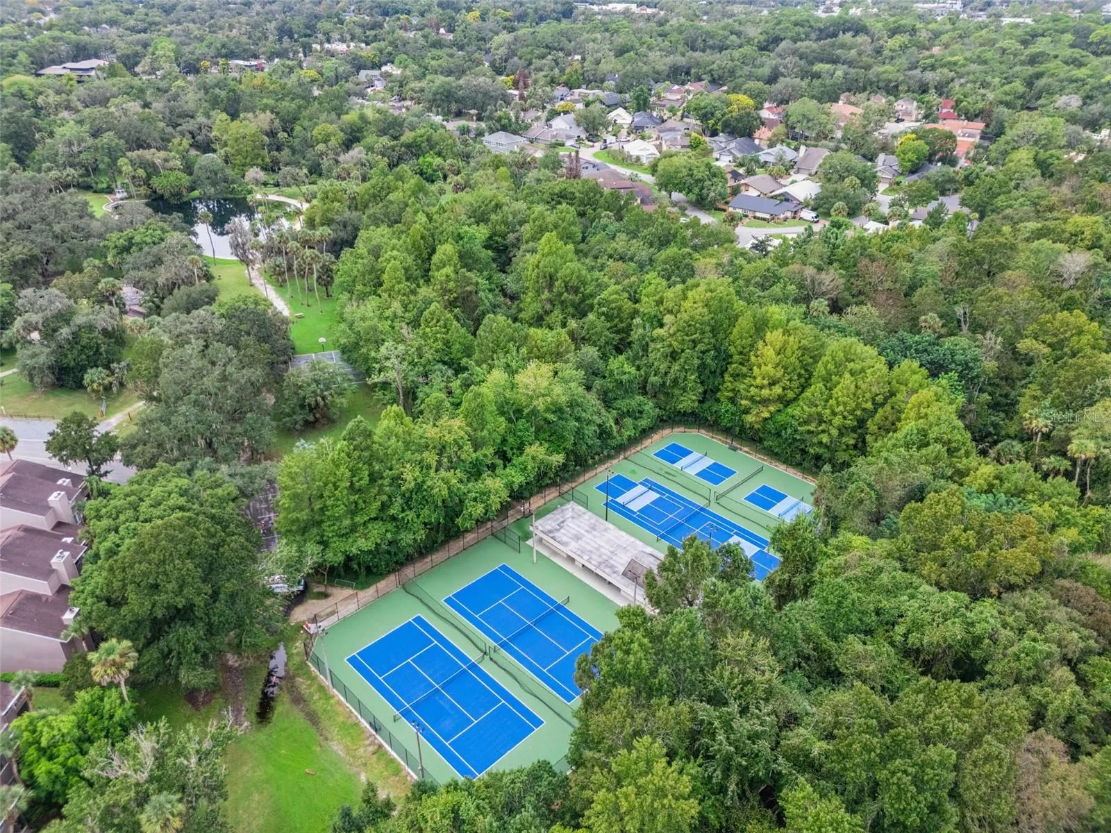 Tennis and pickle ball courts