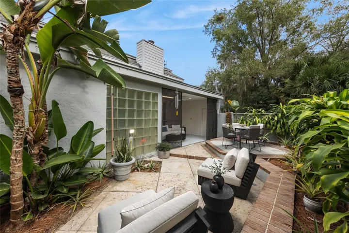 Virtual staged - Back patio