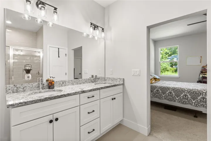 Primary bath
