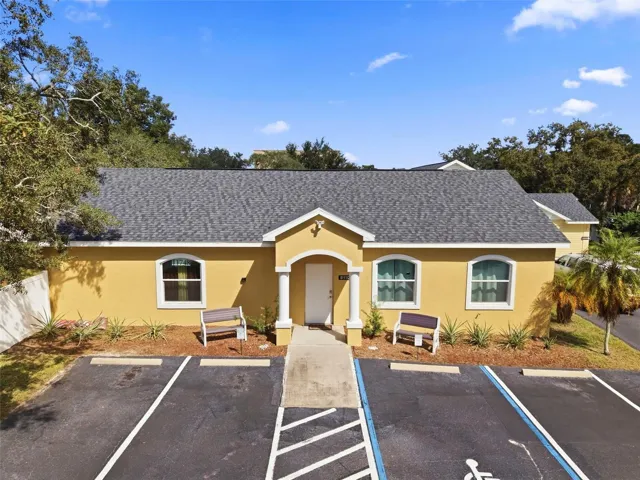 Professional Executive Furnished Office Suites for Lease