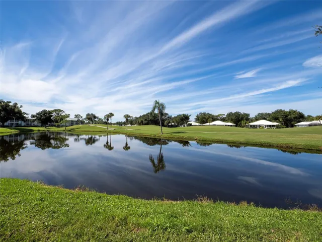 Lake &amp; Golf Course Views