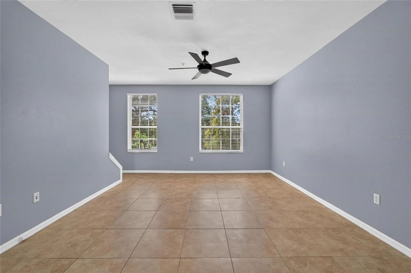 Living room area/family room area