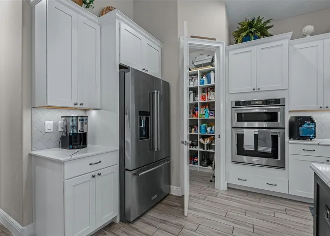 Walkin Pantry