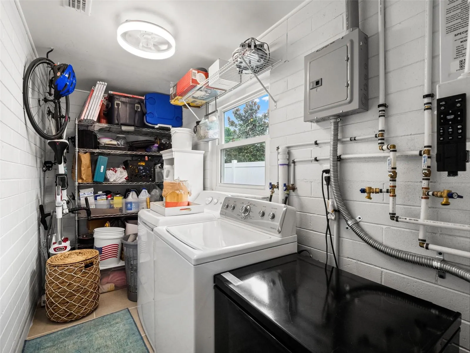 Laundry room under air