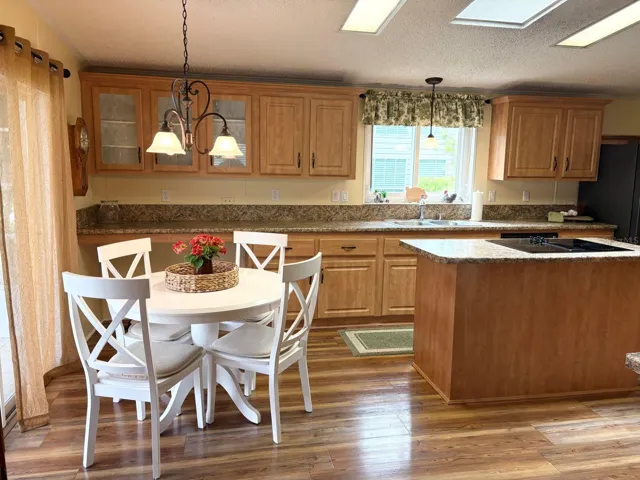 Eat in kitchen area along with breakfast bar or office area