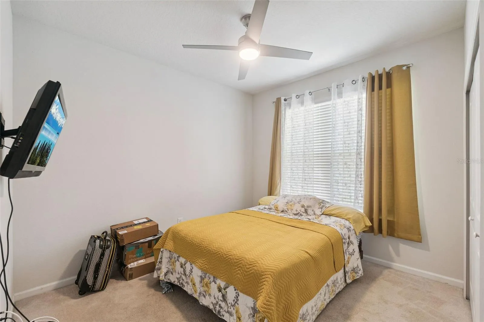 1ST FLOOR BEDROOM (BEDROOM 1)