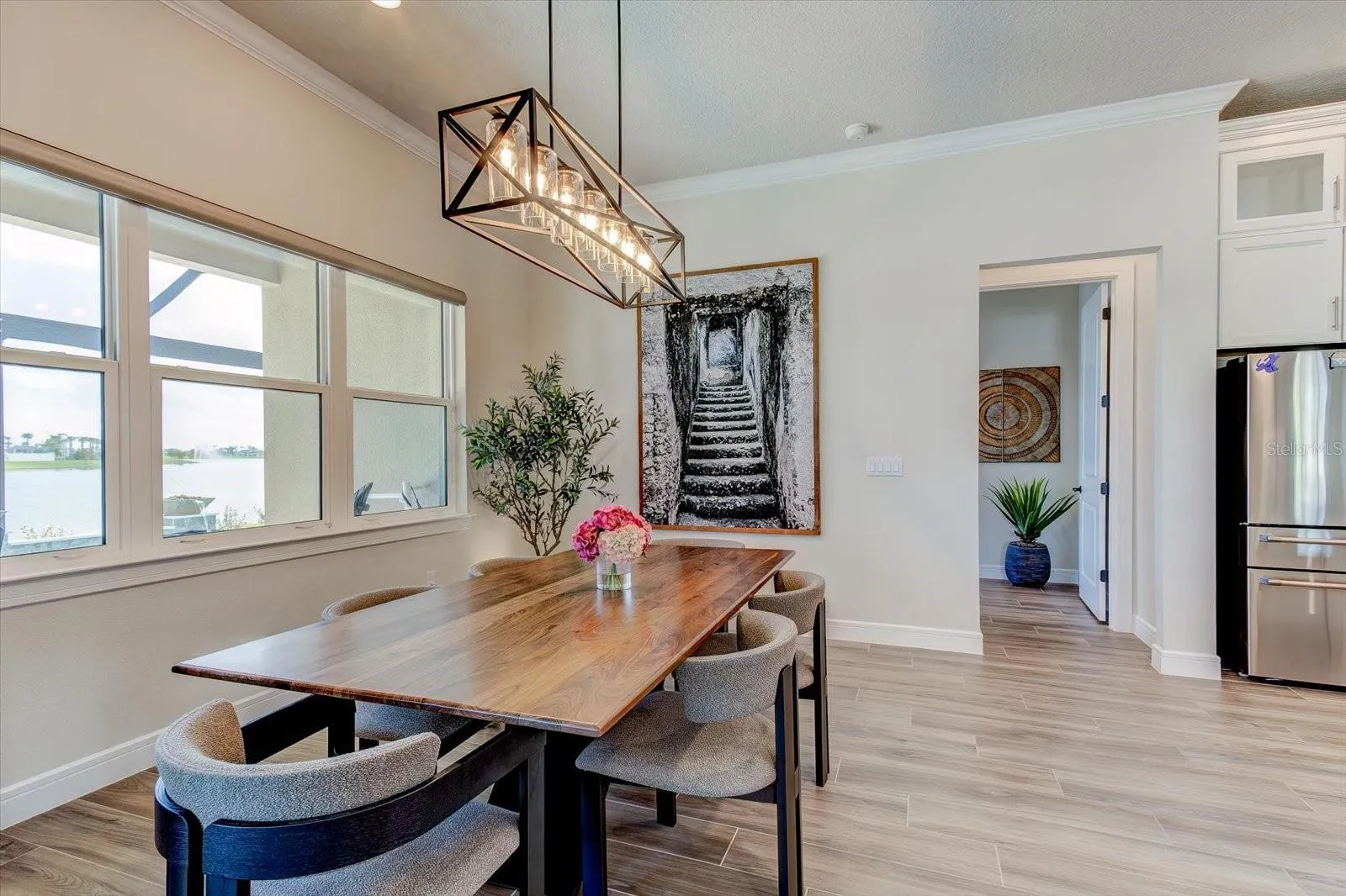 Dining Area leading to Primary Suite